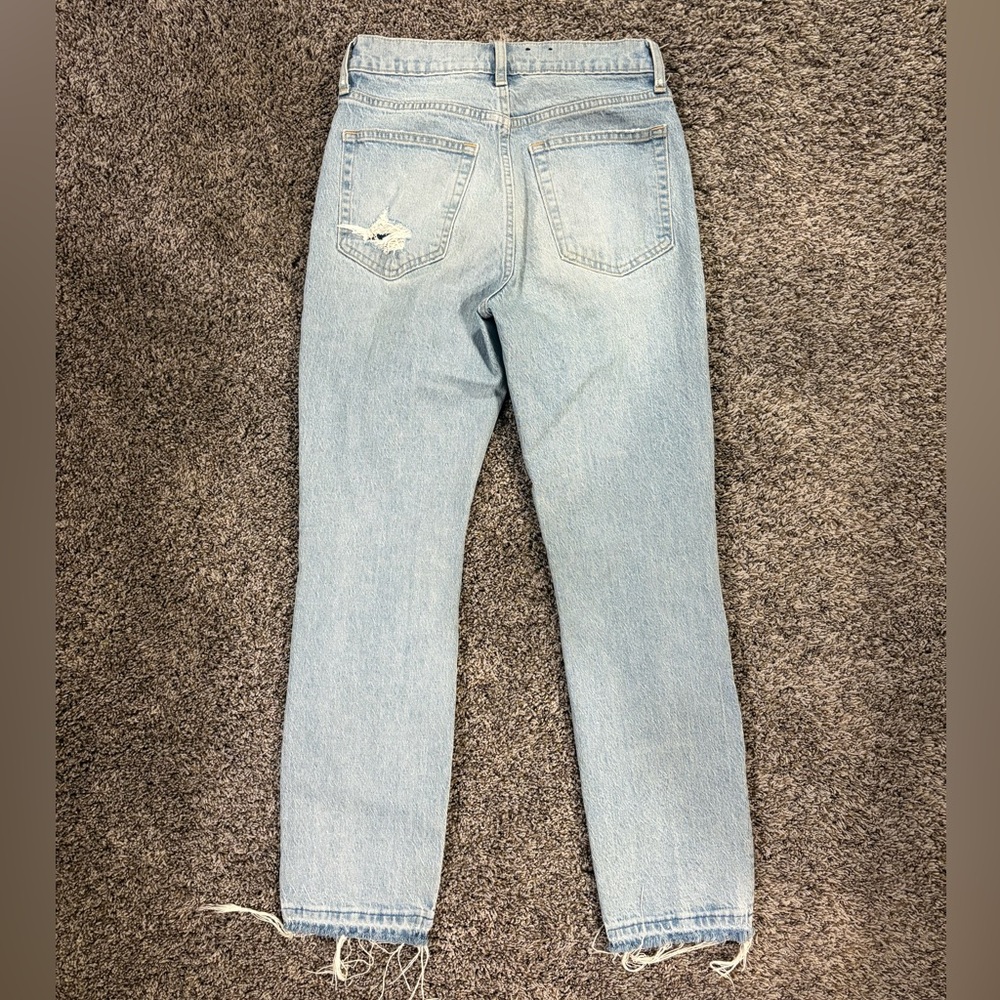 Gap Cheeky Straight High Rise Light Wash Distressed Jeans - Picture 2 of 3